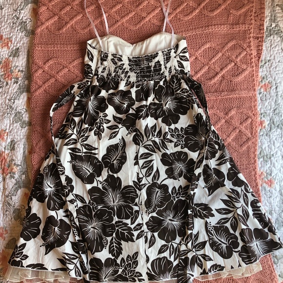 Black and white spaghetti strap dress - Picture 2 of 4